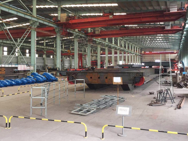 泰山起重裝配車(chē)間