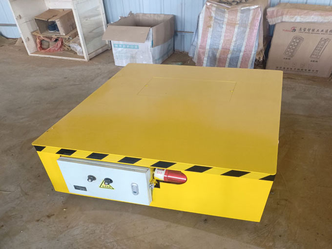 無(wú)軌電動(dòng)地平車(chē)